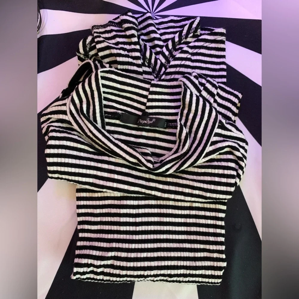 Papaya B&W Striped Dress, Soft Stretchy Black and White - Picture 7 of 10